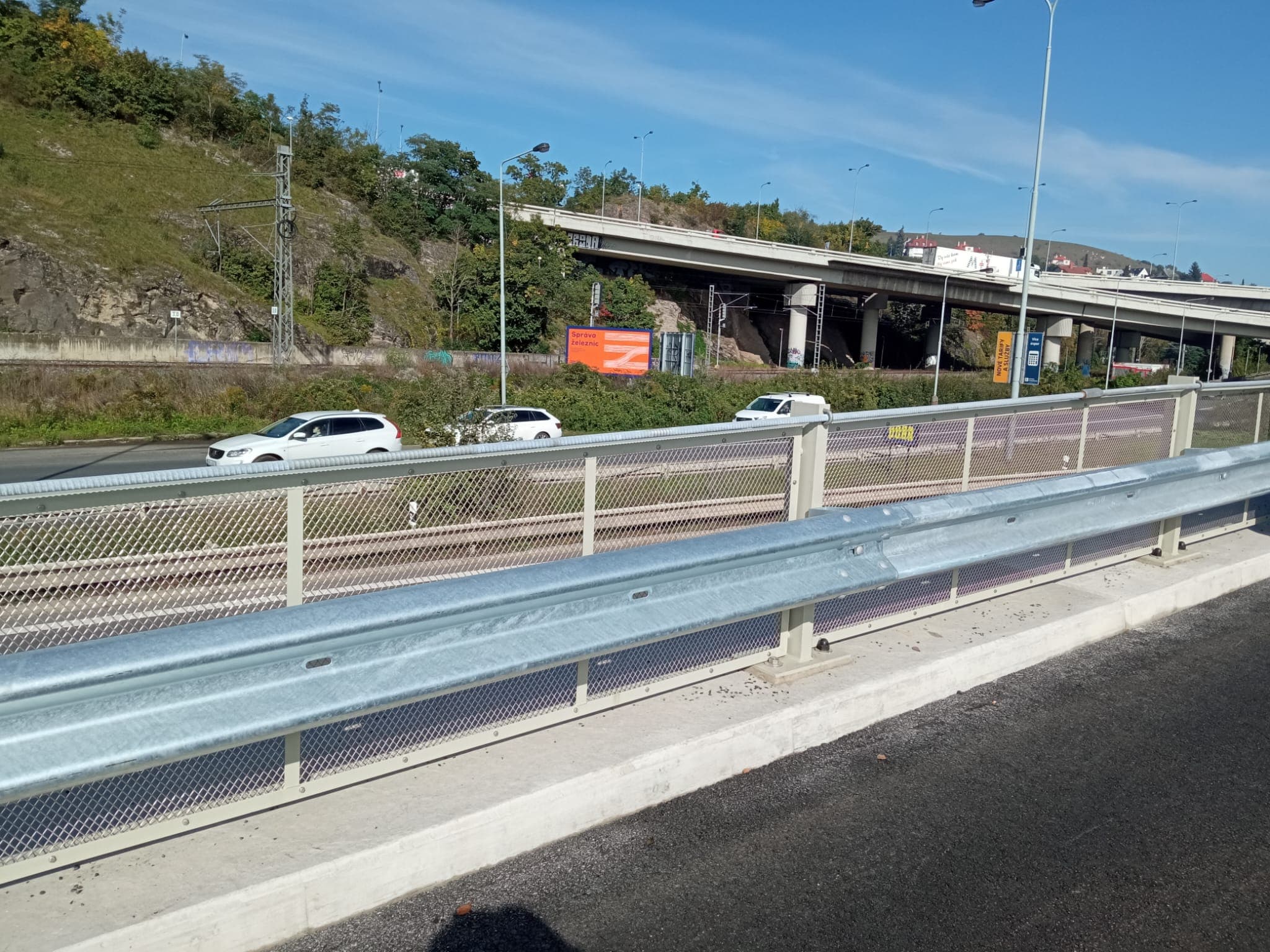 Mostní svodidlo – Barrandovský most